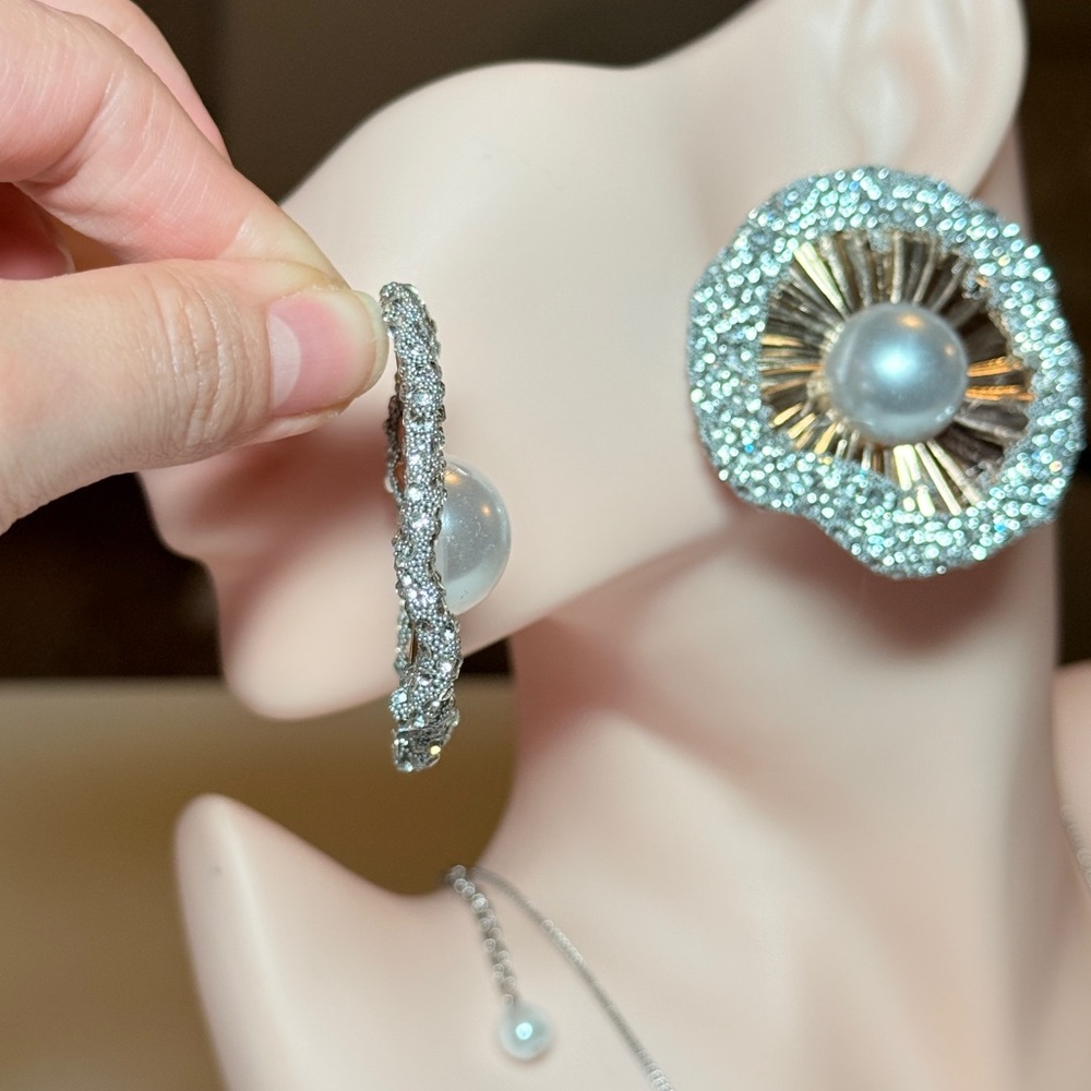 Gold and Silver Pearl Earrings - Picture 6 of 8